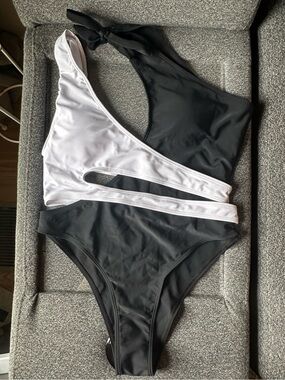 Brand New LG One Piece Swimsuit